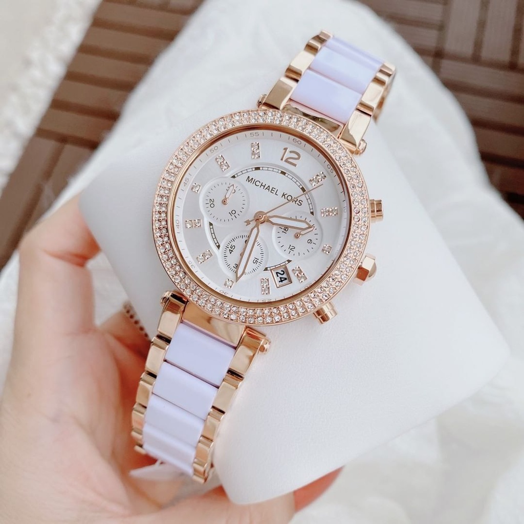 Michael Kors For Her 7A Premium Collection Model - MK5774 Dial Size 39mm Features follows - COLOUR OF A GIRL WITH THE BEST OF QUALITY* ❣