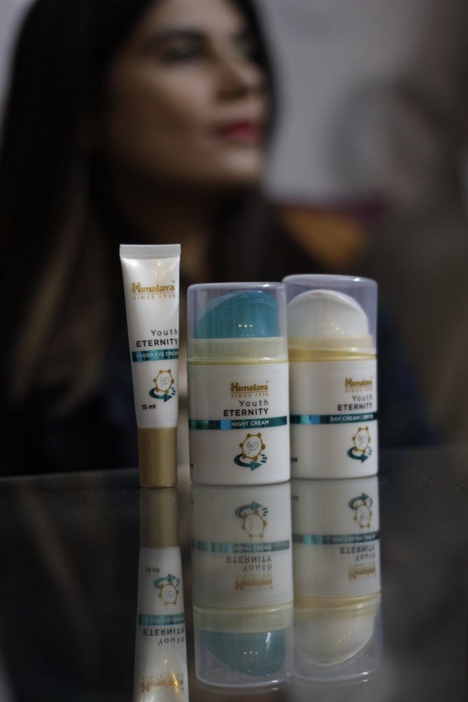 Himalaya SINCE I930 Youth ETERNITY KIT An expert solution for youthful skin