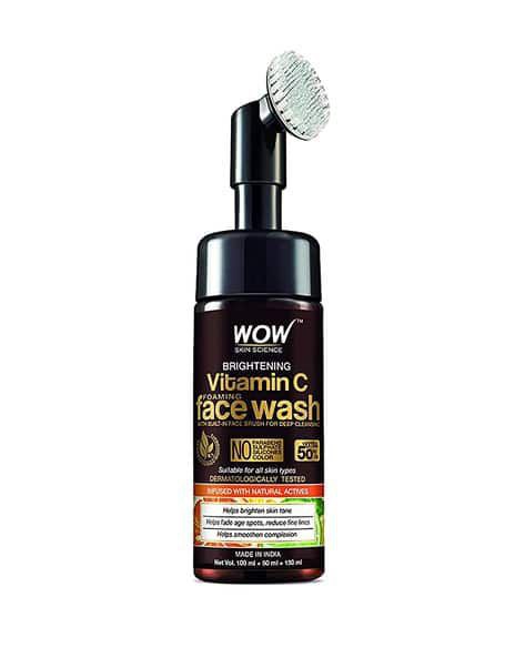WOW BRIGHTENING Vitamin C face wash WITH BUILT IN FACE BRUSH