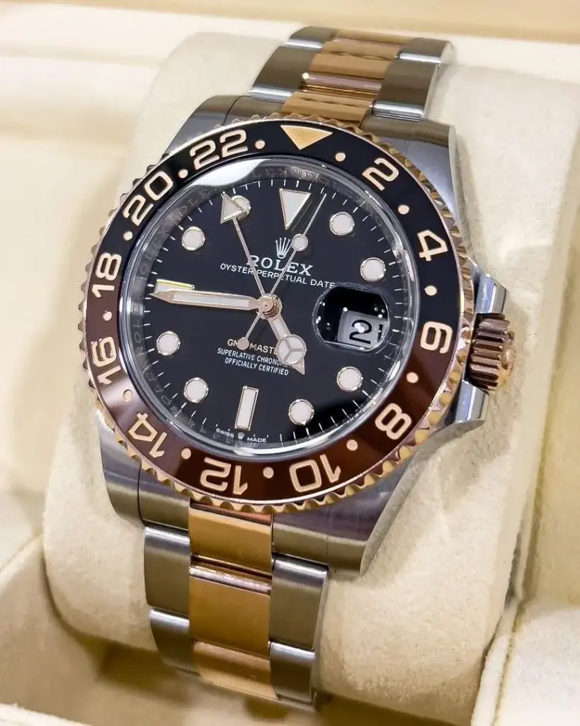 Rolex GMT MasterMENS WATCH  Model Rolex GMT II Ever Rose RootBeer Ref 126711 Dial Size 40mm