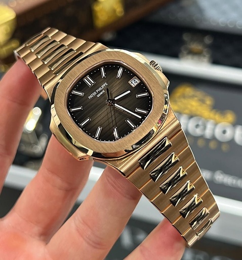 [1580] Patek Philippe Watches are World-leading luxury Patek Philippe Nautilus 5711 